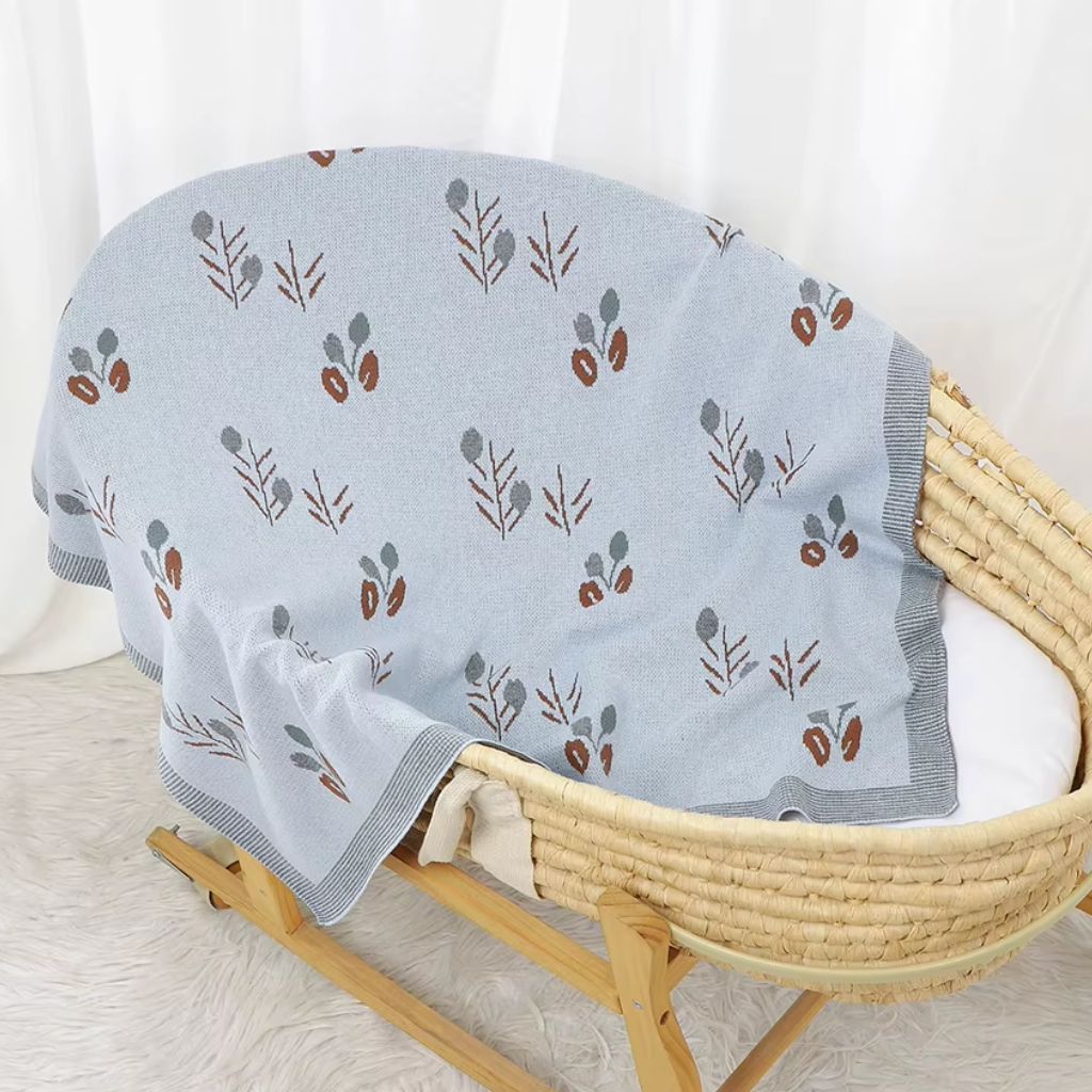 Couverture Bébé Tricot Bleu – Brodée, Fraîche et Douce - Spot Bébé