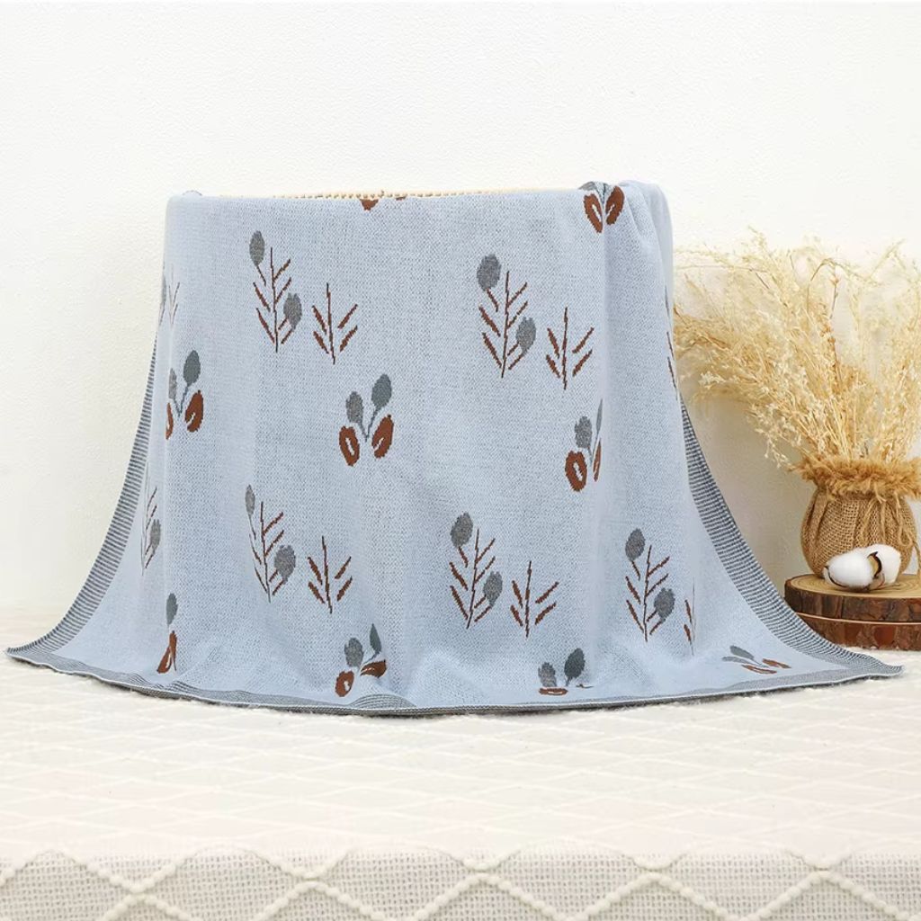 Couverture Bébé Tricot Bleu – Brodée, Fraîche et Douce - Spot Bébé