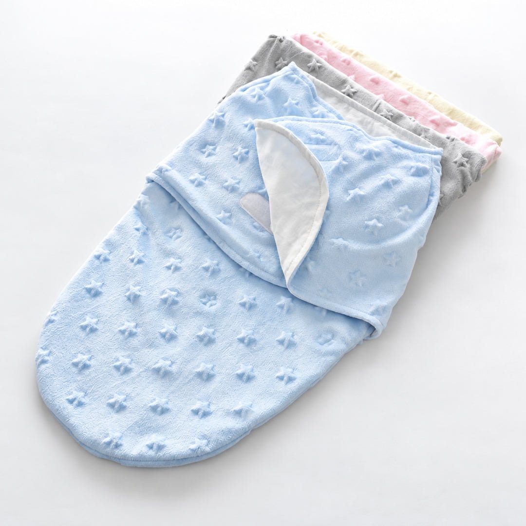 Gigoteuse d'emmaillotage bleue ouverte, doublure en gaze