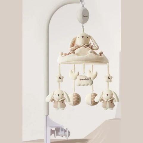 Mobile Bebe lit – Peluches douces et musique apaisante pour l’éveil de bébé - Spot Bébé