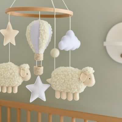 Mobile lit bébé musical avec étoiles et nuages suspendus