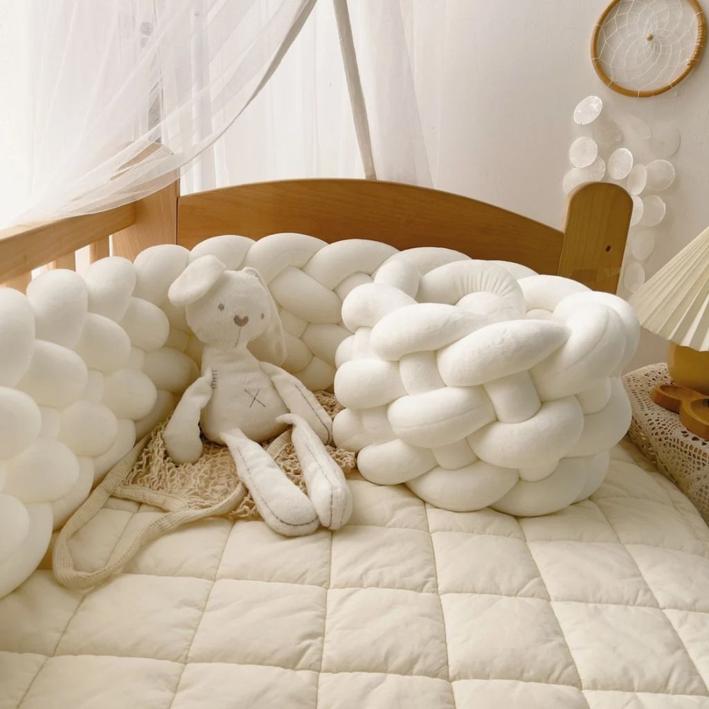 Tresse de Lit Blanche – 6 Brins | Cocon doux & évolutif pour bébé - Spot Bébé