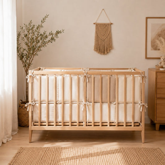 Tour de lit bébé : bien choisir, poser et décorer