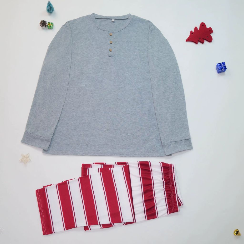 Pyjama de Noël homme Matelot, haut gris chiné et pantalon rayé rouge et blanc