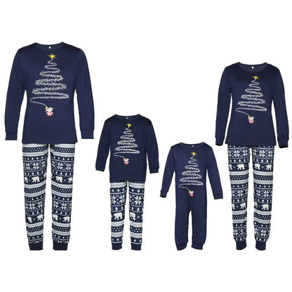 Ensemble pyjama Noël famille sapin bleu marine : adultes, enfant et grenouillère bébé