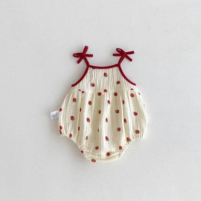Barboteuse bloomer bébé fille gaze coton fraise vue complète fond blanc