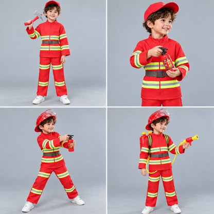 Enfant en costume pompier qui joue avec la hache, l'extincteur et la lance à eau