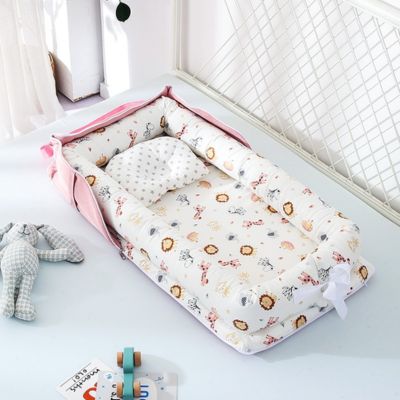Couffin bébé Petit explorateur rose avec animaux safari et matelas confortable