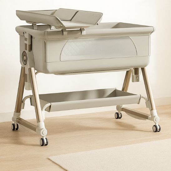 Berceau à roulettes bébé pliable couleur beige avec plan inclinable anti-reflux pour un sommeil confortable