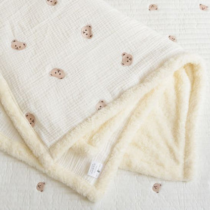 Motifs brodes couverture bebe double gaze coton sherpa
