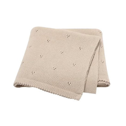 Couverture bébé tricot beige, bordure festonnée, coton doux