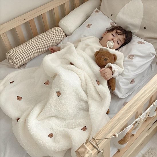 Couverture bebe polar oursons – idéale pour poussette et siestes