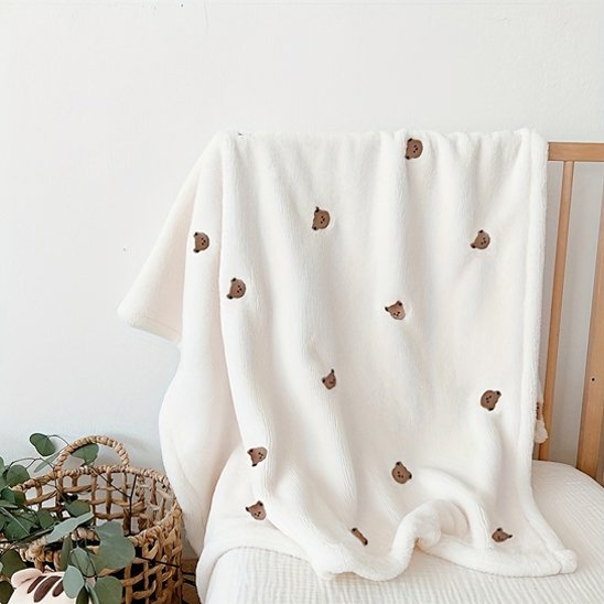 Couverture bebe polar motif oursons – cocon hiver ultra moelleux