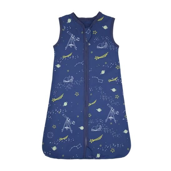 Gigoteuse bébé garçon et fille TOG 1 motif constellation et planètes sur fond bleu nuit.