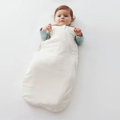 Gigoteuse blanche en tissu bambou respirant – idéale toute l’année
