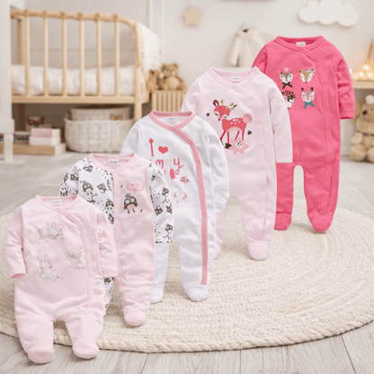 Grenouillère bébé fille rose manches longues douce et confortable pour nouveau-né