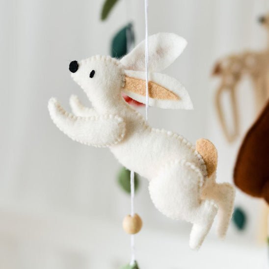 Mobile bébé forêt apaisant avec animaux feutrine