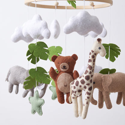 Girafe, ourson et éléphant en feutrine du mobile bébé animaux doux