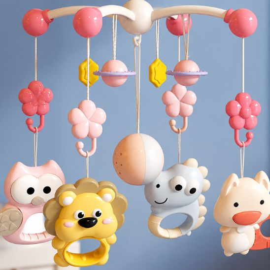 Mobile lit bébé musical et lumineux rose zoom animaux hochets lion chouette renard