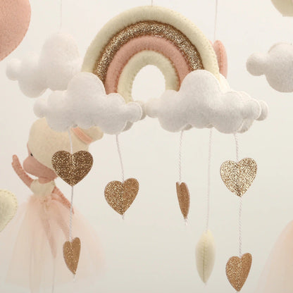 Mobile lit bébé princesse – Danseuses, nuages et cœurs en feutrine douce - Spot Bébé