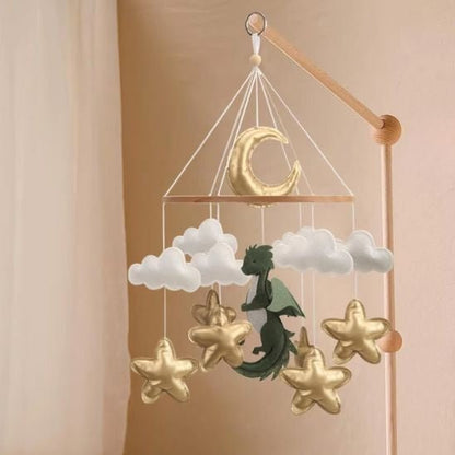 Mobile musical bébé Dragon & étoiles dorées en feutrine douce