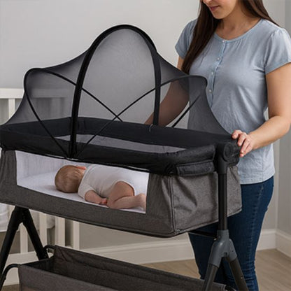 Installation d’une moustiquaire pour bebe pop-up respirante sur un lit bébé
