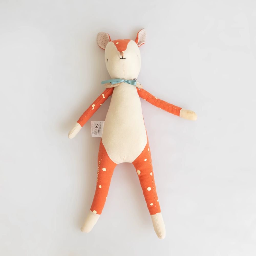 Peluche renard réaliste en coton, idéale pour cadeau naissance