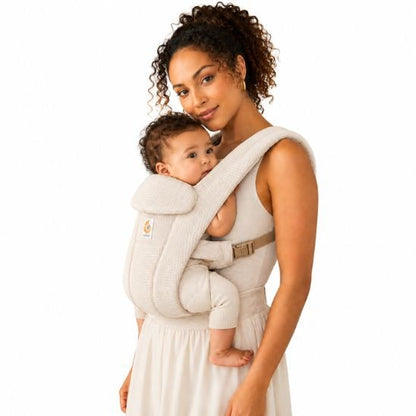 porte bébé ergonomique nouveau né face au parent vue profil