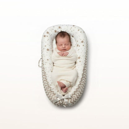 Réducteur de lit bébé portable pour utilisation à la maison ou en voyage