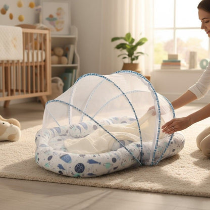 Réducteur de lit portable – bébé, matelas respirant beige en mise en scène lifestyle