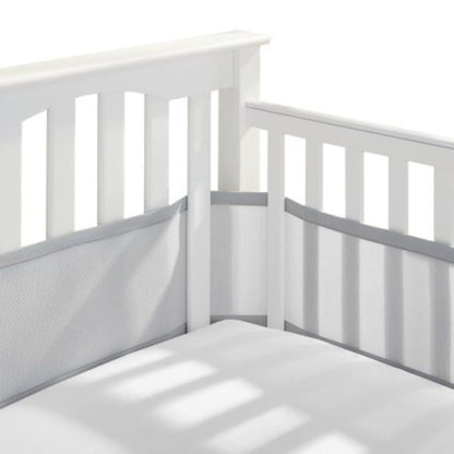 Tour de lit bébé respirant gris au design épuré et moderne