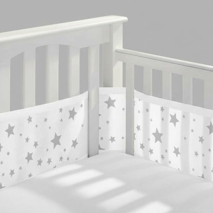 Tour de lit respirant bébé assurant sécurité et confort pendant la nuit