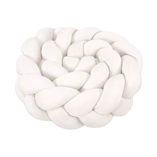 Tresse de lit bébé blanche 3 brins enroulée vue de dessus fond blanc produit seul