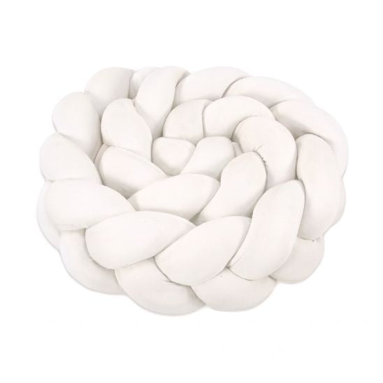 Tresse de lit bébé blanche 3 brins enroulée vue de dessus fond blanc produit seul