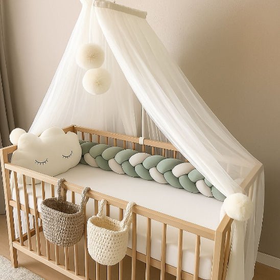 Tour de lit tresse bébé 3 brins vert sauge, gris et blanc