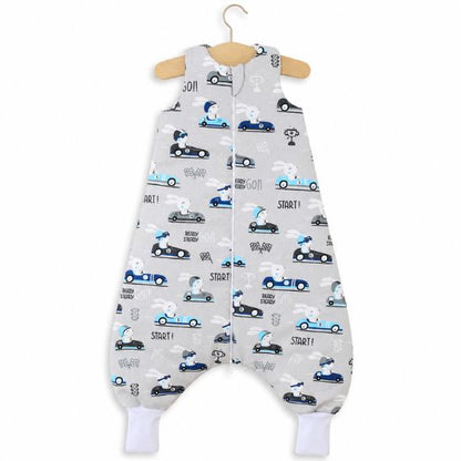 Turbulette hiver motif Petite Course suspendue sur cintre, vue de face
