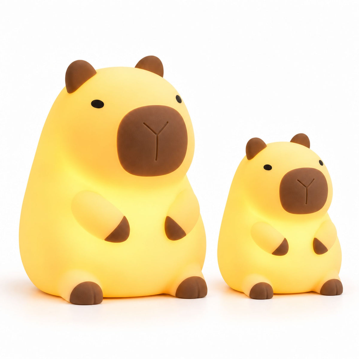Veilleuse bébé capybara assis en deux tailles, 11 cm et 7,5 cm