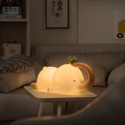 Veilleuse bebe elephant avec minuterie arret automatique 30 minutes